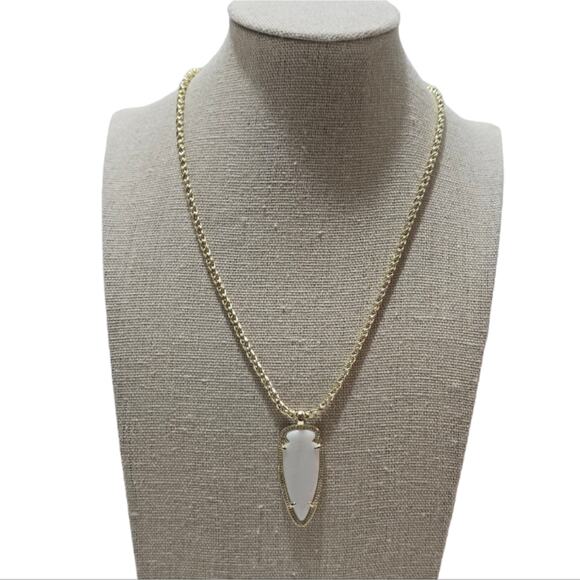 Kendra Scott MOP Shaylee Necklace White Mother Of Pearl Birthstone Arrow Pendant - Picture 4 of 7